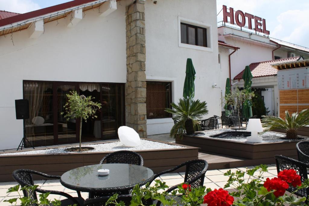 Hotel Magura Verde Bacău Extérieur photo