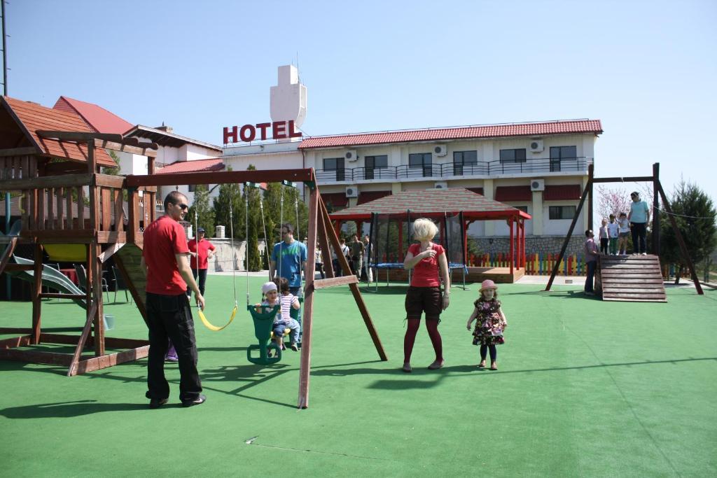 Hotel Magura Verde Bacău Extérieur photo