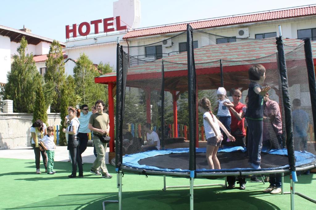 Hotel Magura Verde Bacău Extérieur photo